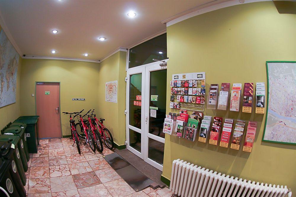 Patio Hostel براتسيلافا المظهر الخارجي الصورة