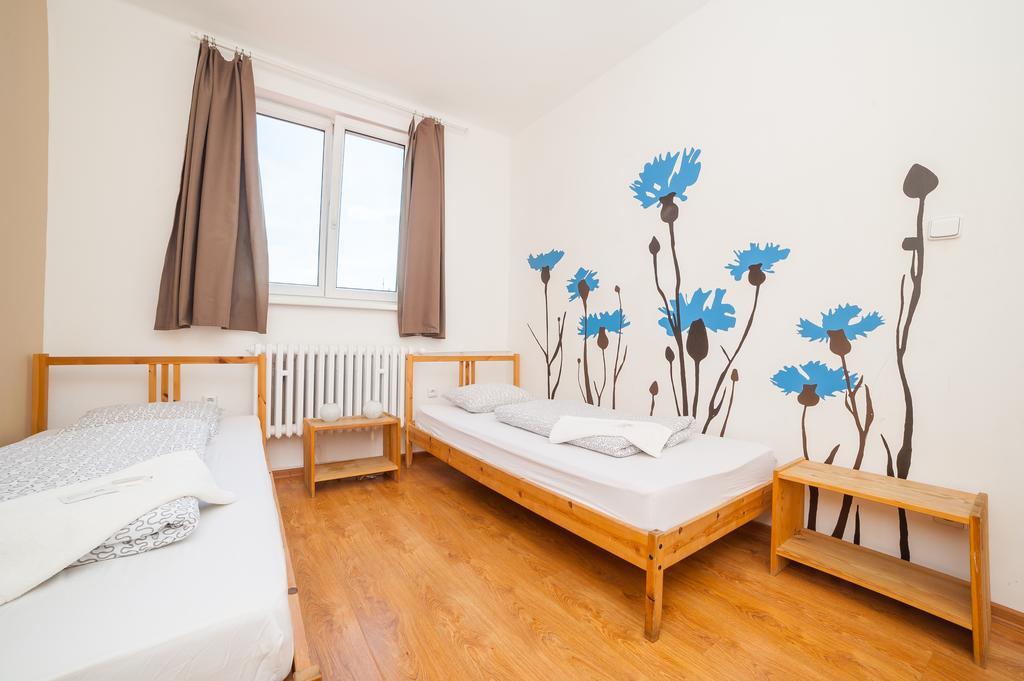 Patio Hostel براتسيلافا المظهر الخارجي الصورة