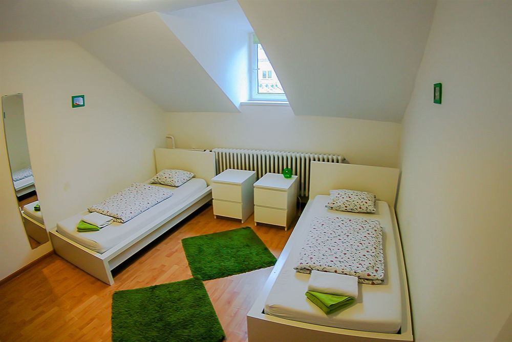 Patio Hostel براتسيلافا المظهر الخارجي الصورة