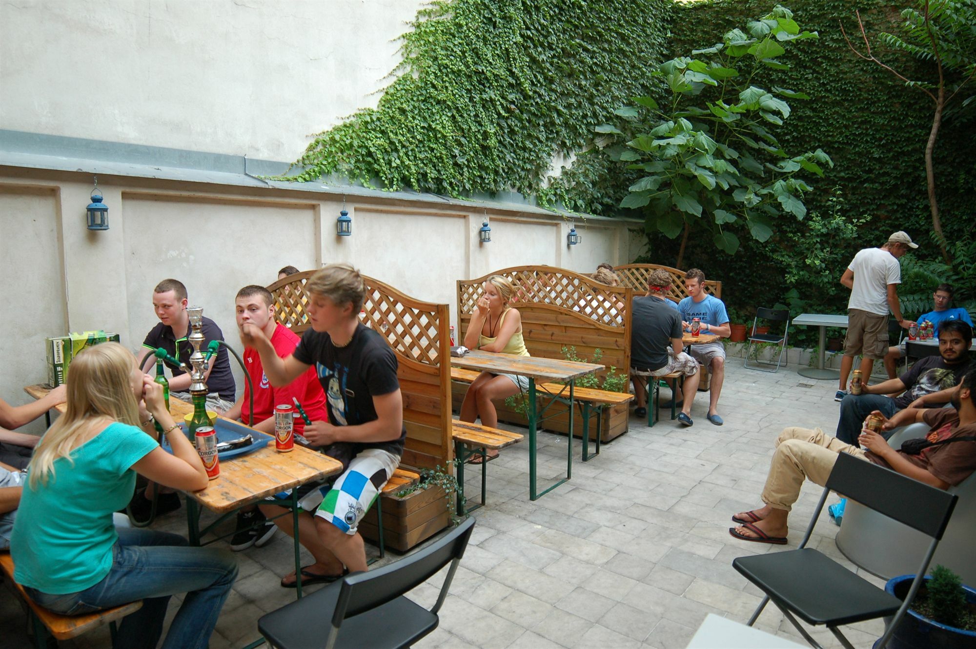 Patio Hostel براتسيلافا المظهر الخارجي الصورة
